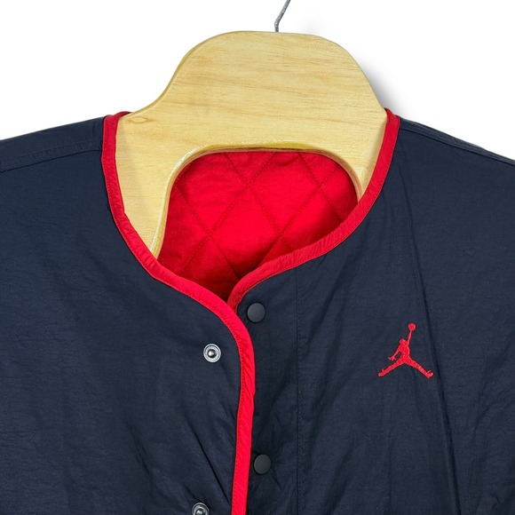 Jordan Reversible Quilted Jacket Women S Red Navy Blue Jumpman Liner DQ4451-687 - Picture 8 of 12